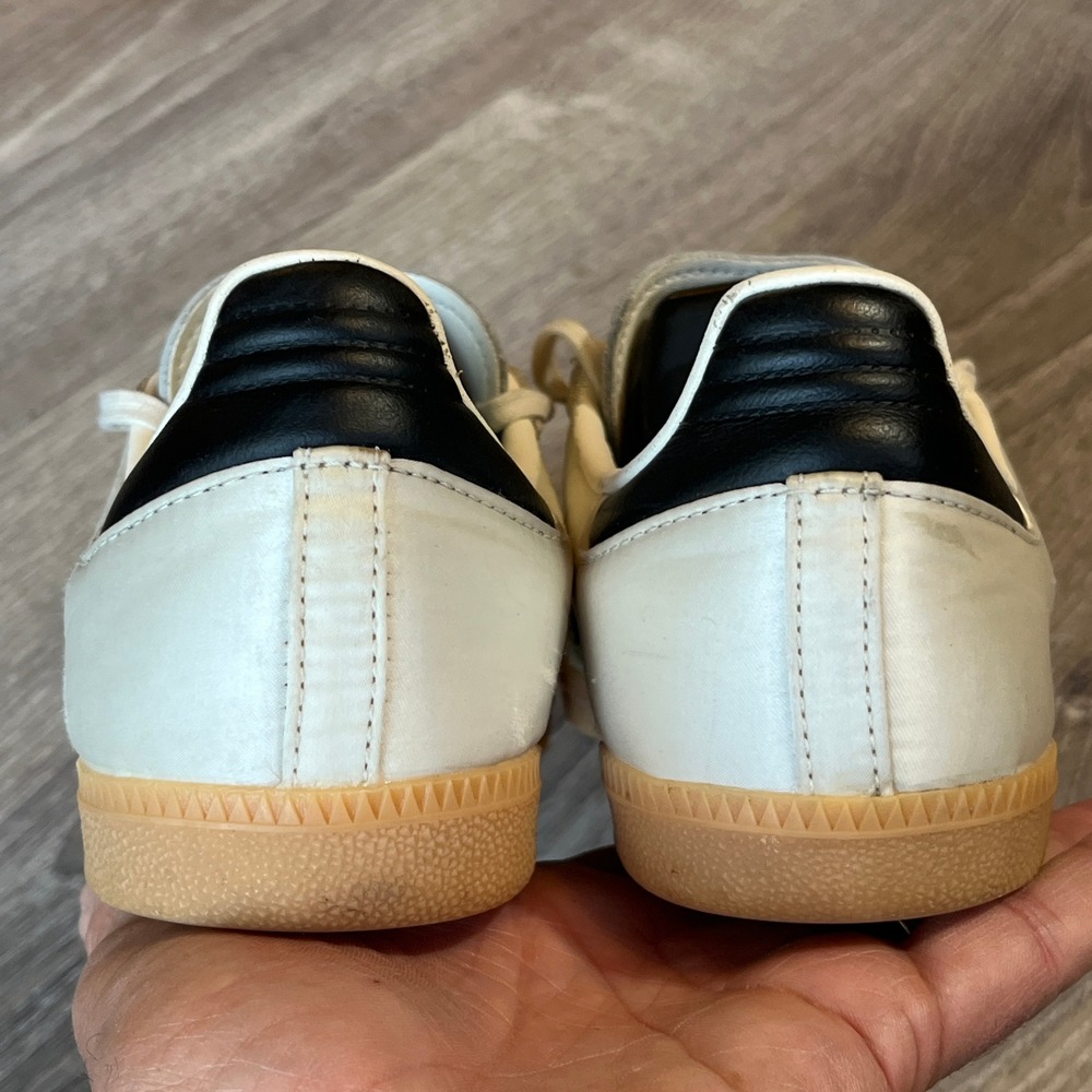 Adidas Samba OG White Satin Gum Sole Leather Suede Sneakers JQ3644 Y5 Women 6 - Picture 4 of 8